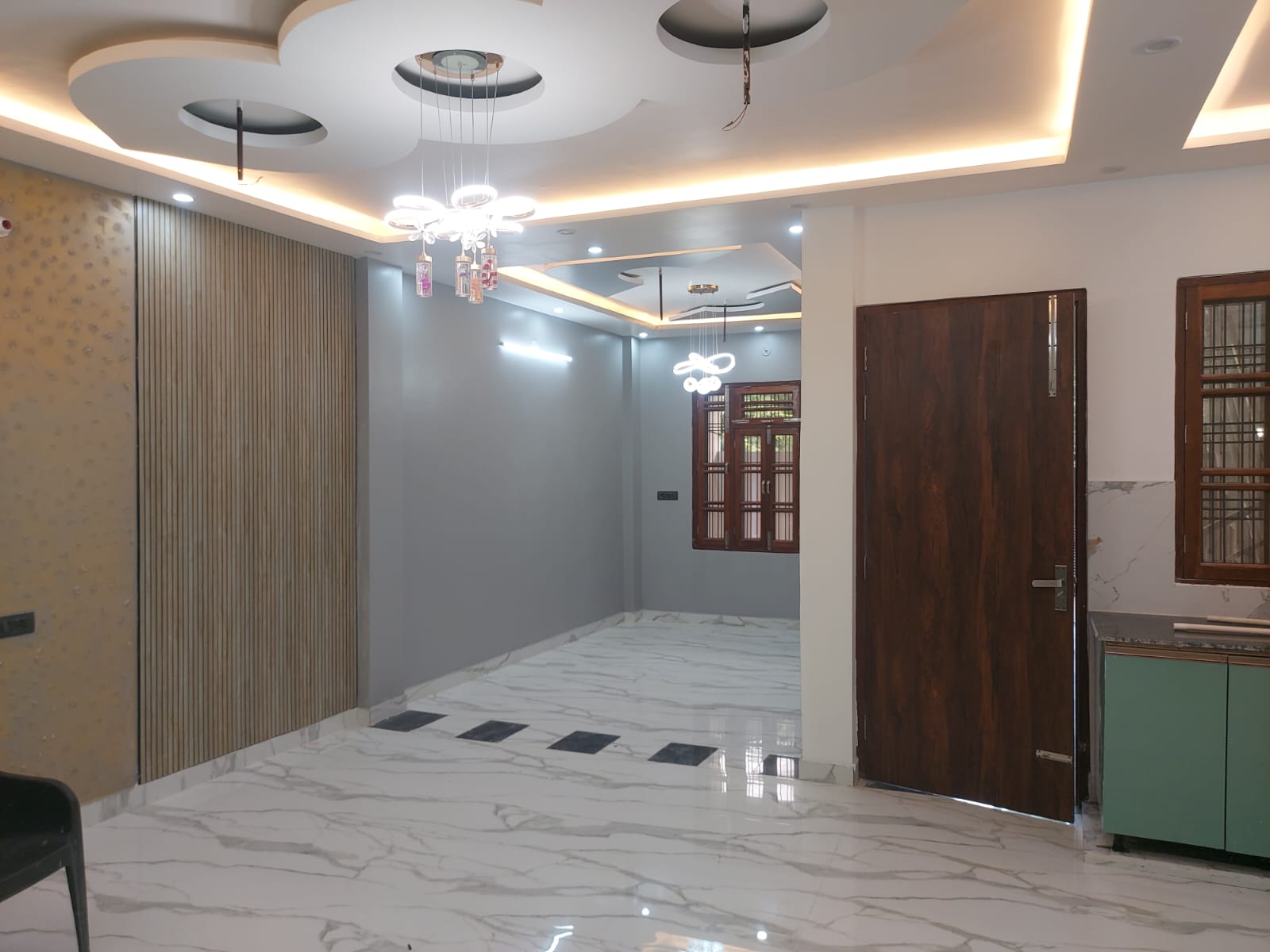 2BHK row house for resale in Jankipuram Vistar at ₹85 lac