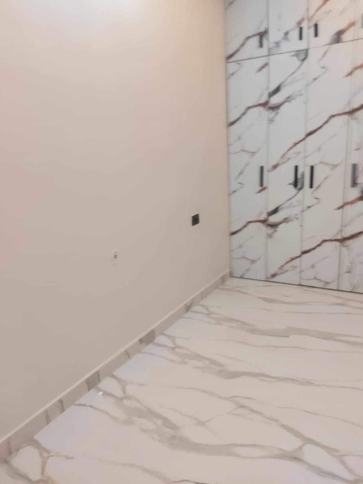 2BHK row house for resale in Jankipuram Vistar at ₹85 lac