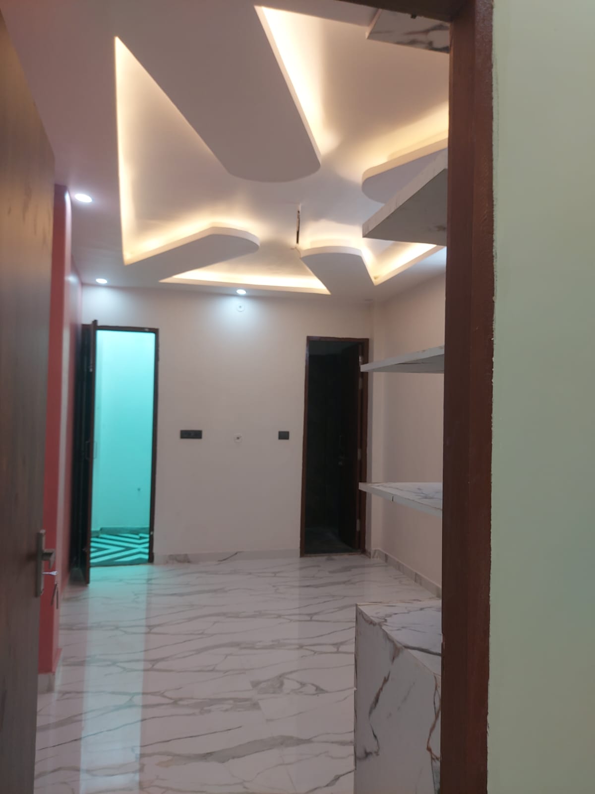 2BHK row house for resale in Jankipuram Vistar at ₹85 lac