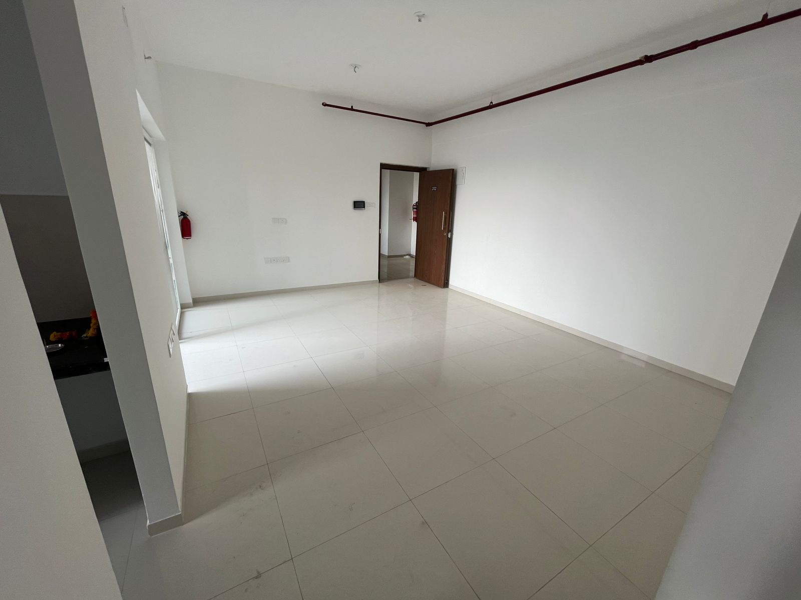 Center One Runwal, Chinchwad - 2 BHK Flat Starting @ ₹1.25 Cr