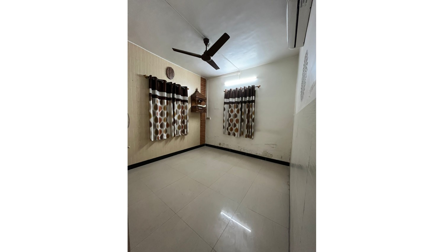 ?25,000/Month 1 BHK Apartment for Rent in Royal Palms Estate, Goregaon East, Mumbai