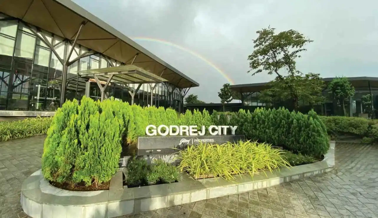 Godrej City AeroPhase Navi Mumbai - 2 &amp; 3 BHK Flats Starting @ â‚¹1.09 Cr